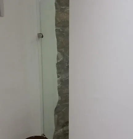 鲁比诺度假屋 公寓 *